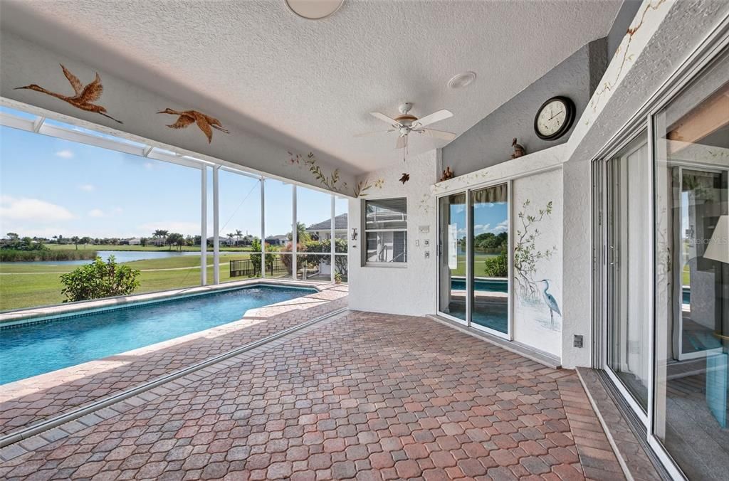 Activo con contrato: $549,000 (3 camas, 2 baños, 2316 Pies cuadrados)