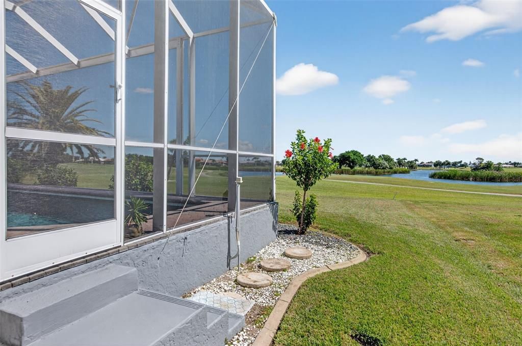 Activo con contrato: $549,000 (3 camas, 2 baños, 2316 Pies cuadrados)