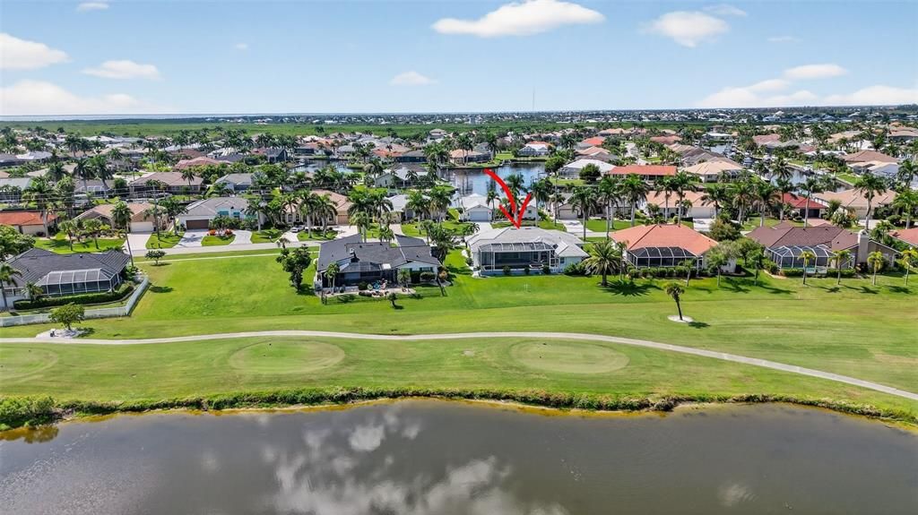 Activo con contrato: $549,000 (3 camas, 2 baños, 2316 Pies cuadrados)