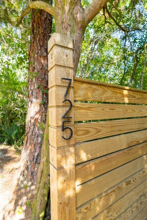 En Venta: $1,099,000 (3 camas, 2 baños, 3310 Pies cuadrados)