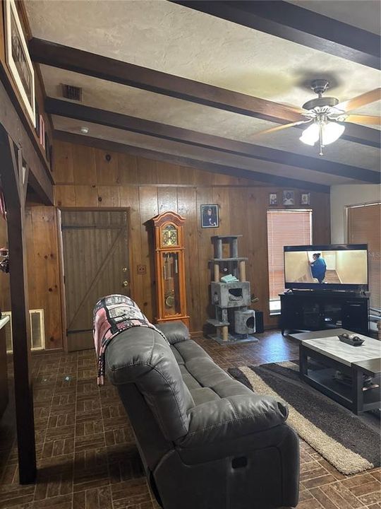 En Venta: $260,000 (3 camas, 1 baños, 1683 Pies cuadrados)