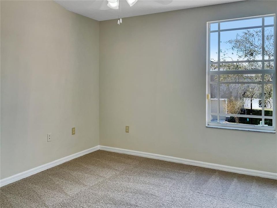 待售: $200,000 (3 贝兹, 2 浴室, 1724 平方英尺)