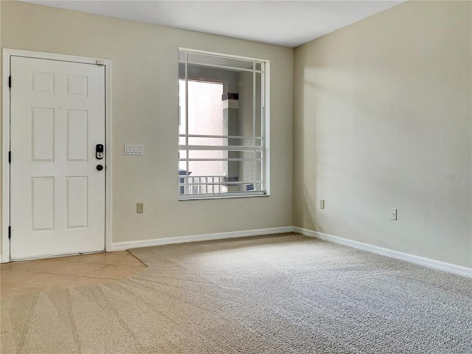 待售: $200,000 (3 贝兹, 2 浴室, 1724 平方英尺)