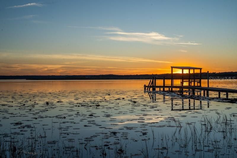 For Sale: $679,000 (4 beds, 2 baths, 2325 Square Feet)