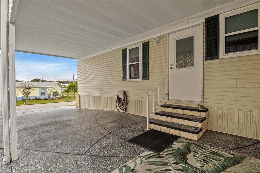 For Sale: $160,000 (2 beds, 2 baths, 1296 Square Feet)