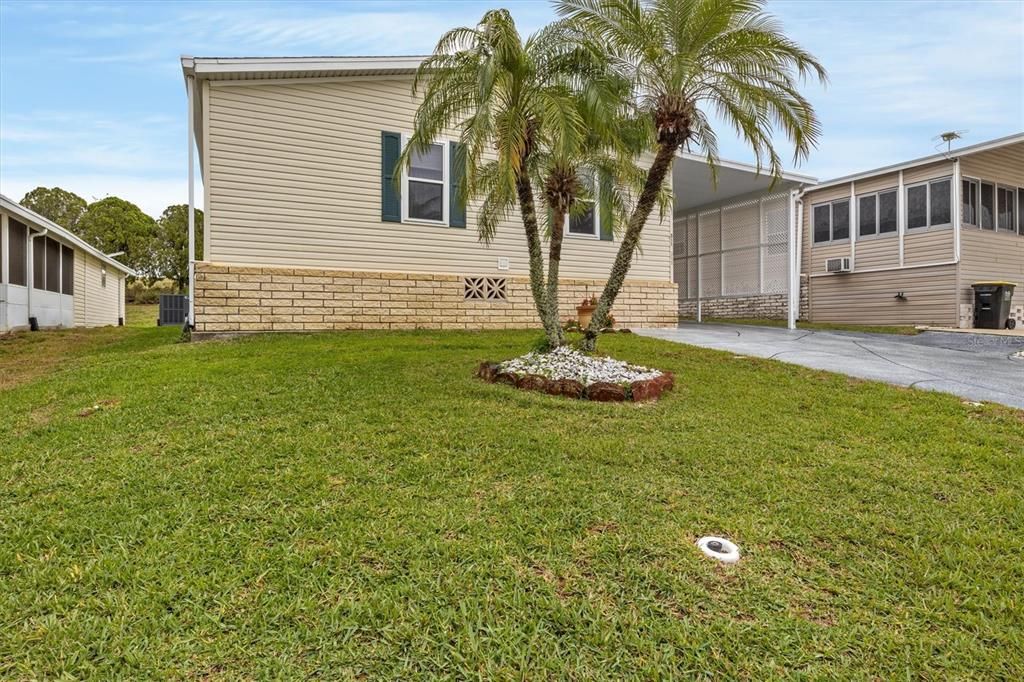 For Sale: $160,000 (2 beds, 2 baths, 1296 Square Feet)