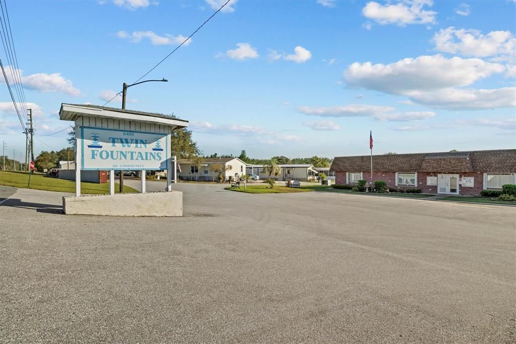 For Sale: $160,000 (2 beds, 2 baths, 1296 Square Feet)