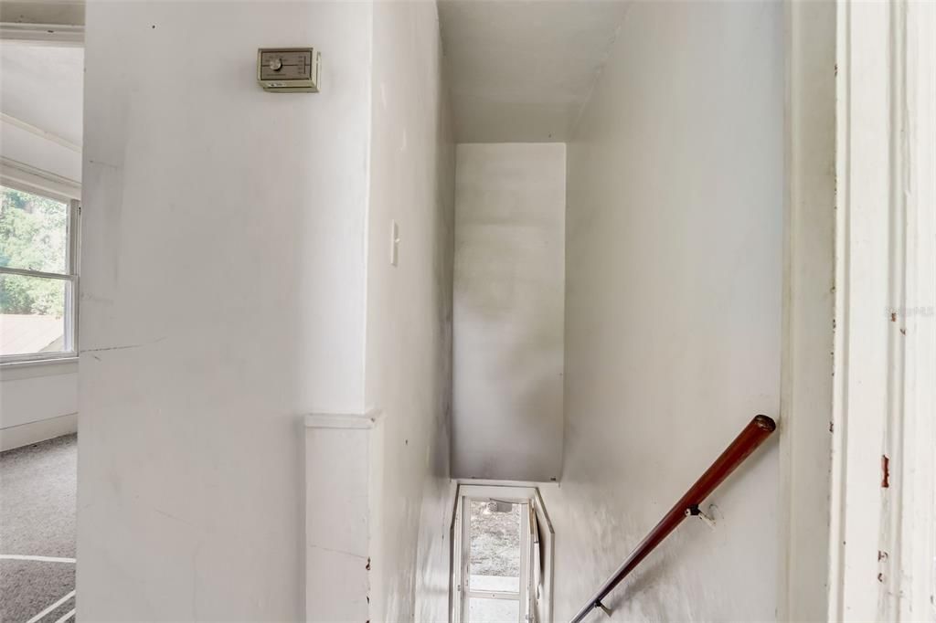 For Sale: $430,000 (2 beds, 0 baths, 1144 Square Feet)