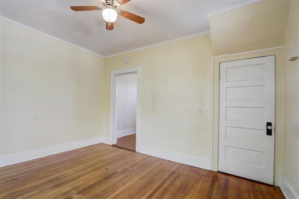 For Sale: $430,000 (2 beds, 0 baths, 1144 Square Feet)