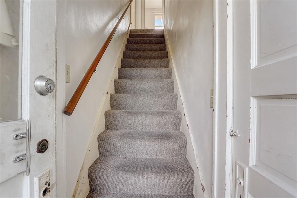 For Sale: $430,000 (2 beds, 0 baths, 1144 Square Feet)