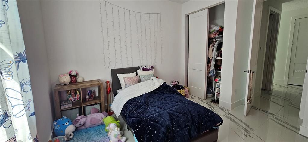 待售: $549,000 (5 贝兹, 3 浴室, 2490 平方英尺)