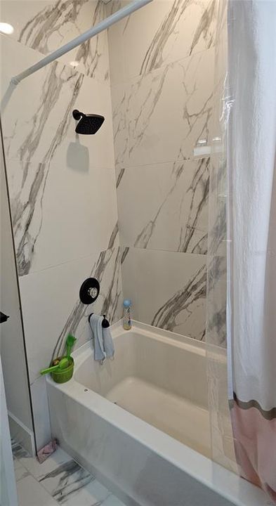 待售: $549,000 (5 贝兹, 3 浴室, 2490 平方英尺)