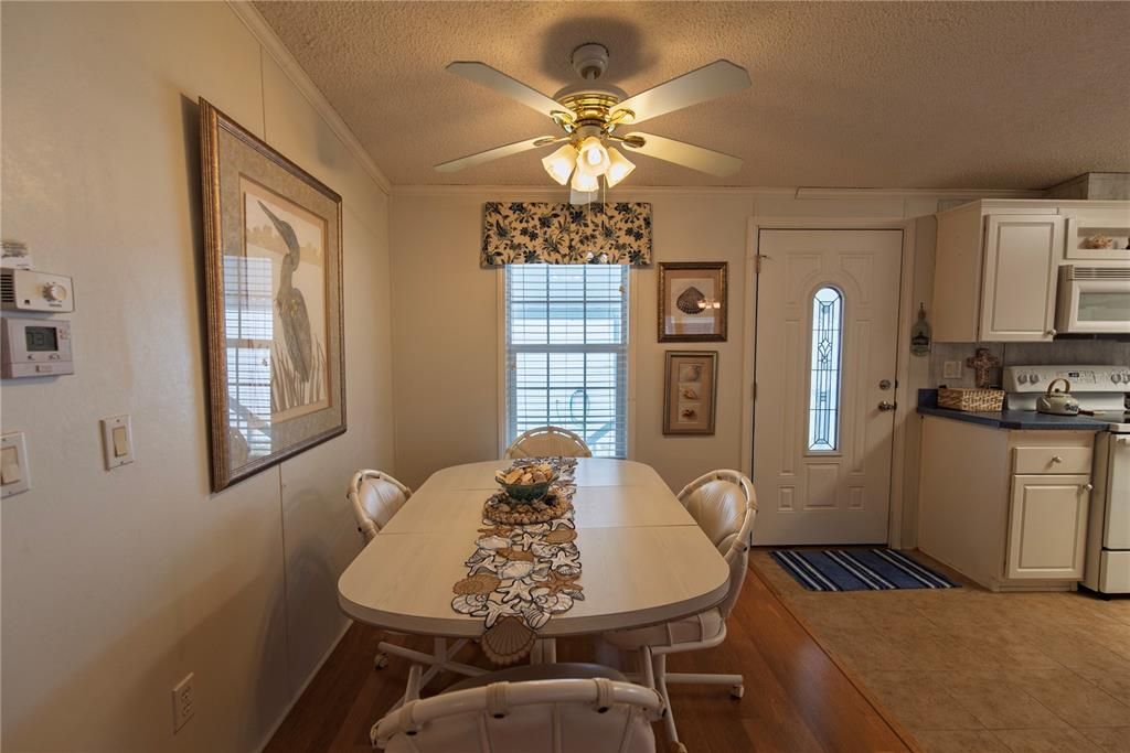 Active With Contract: $150,000 (2 beds, 2 baths, 1248 Square Feet)