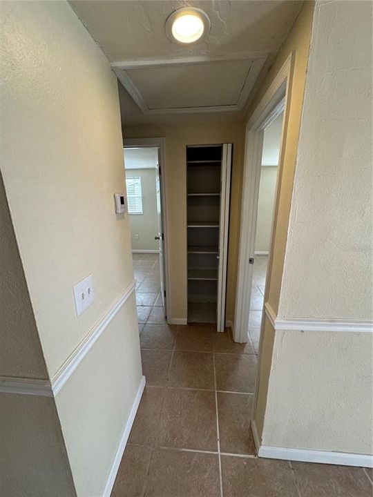 For Rent: $1,475 (2 beds, 1 baths, 983 Square Feet)