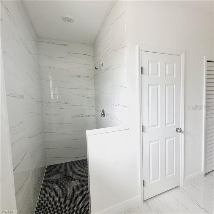 Active With Contract: $389,000 (4 beds, 2 baths, 1771 Square Feet)