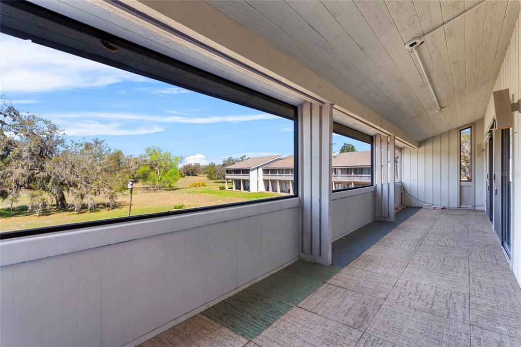 For Sale: $84,997 (1 beds, 1 baths, 974 Square Feet)