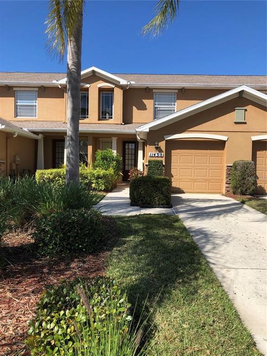 Recently Rented: $1,995 (2 beds, 2 baths, 1436 Square Feet)
