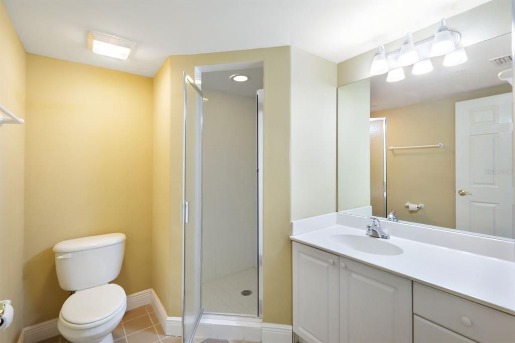 For Sale: $375,000 (3 beds, 3 baths, 2436 Square Feet)