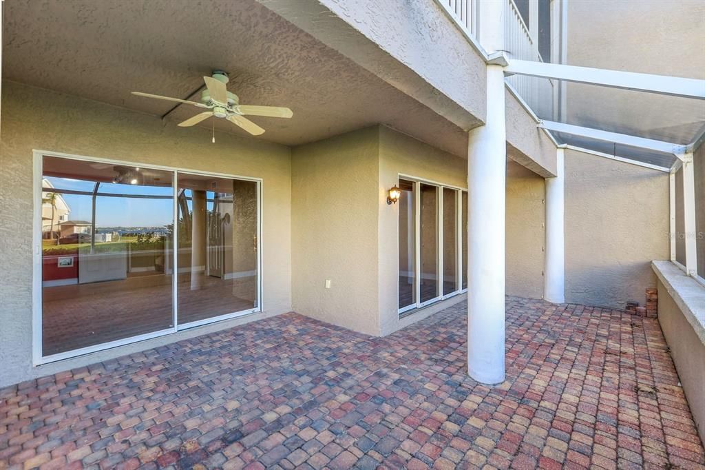 For Sale: $375,000 (3 beds, 3 baths, 2436 Square Feet)