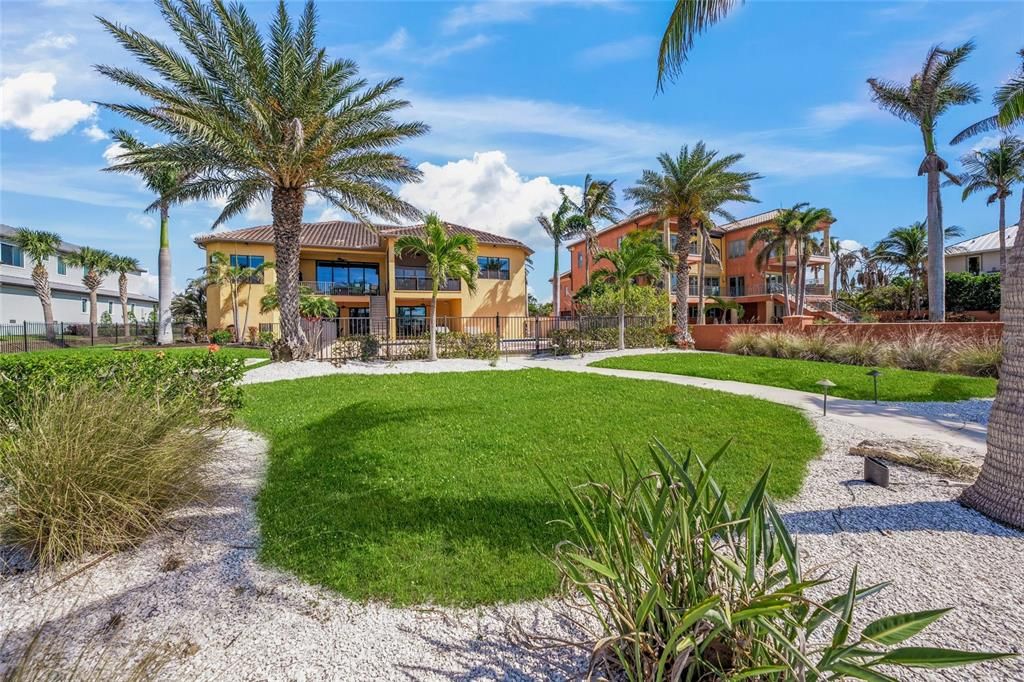 На продажу: $3,950,000 (5 спален, 4 ванн, 4293 Квадратных фут)