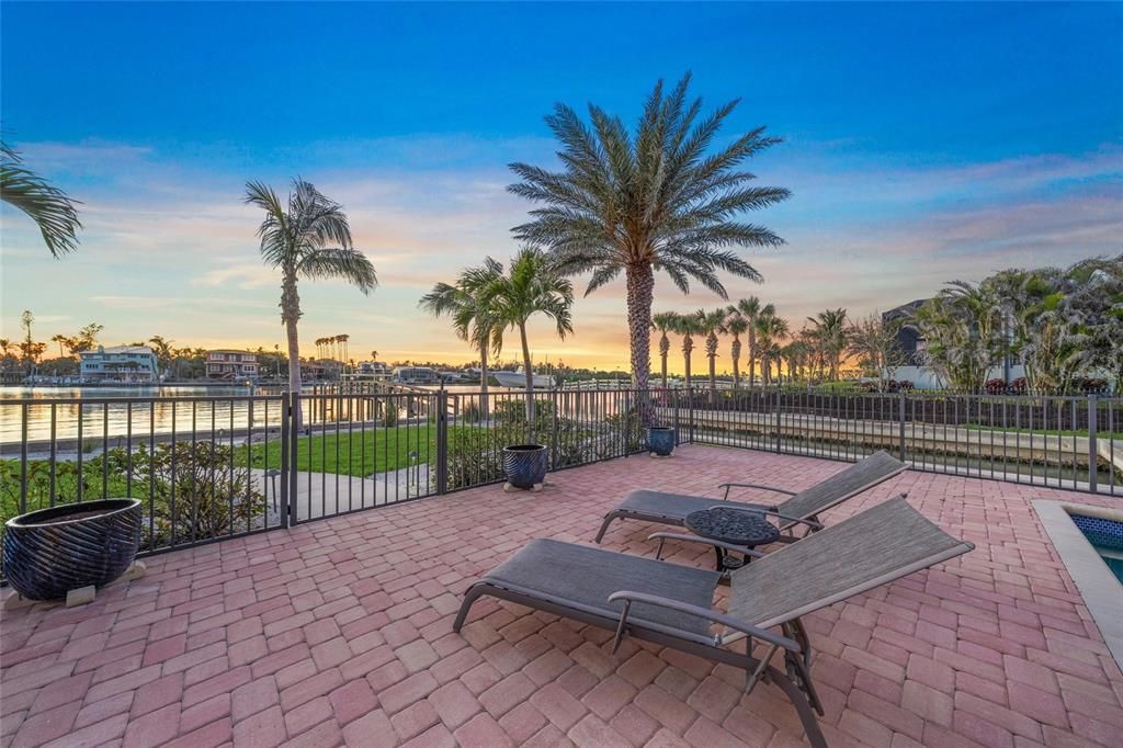 На продажу: $3,950,000 (5 спален, 4 ванн, 4293 Квадратных фут)