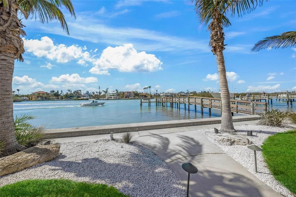 На продажу: $3,950,000 (5 спален, 4 ванн, 4293 Квадратных фут)