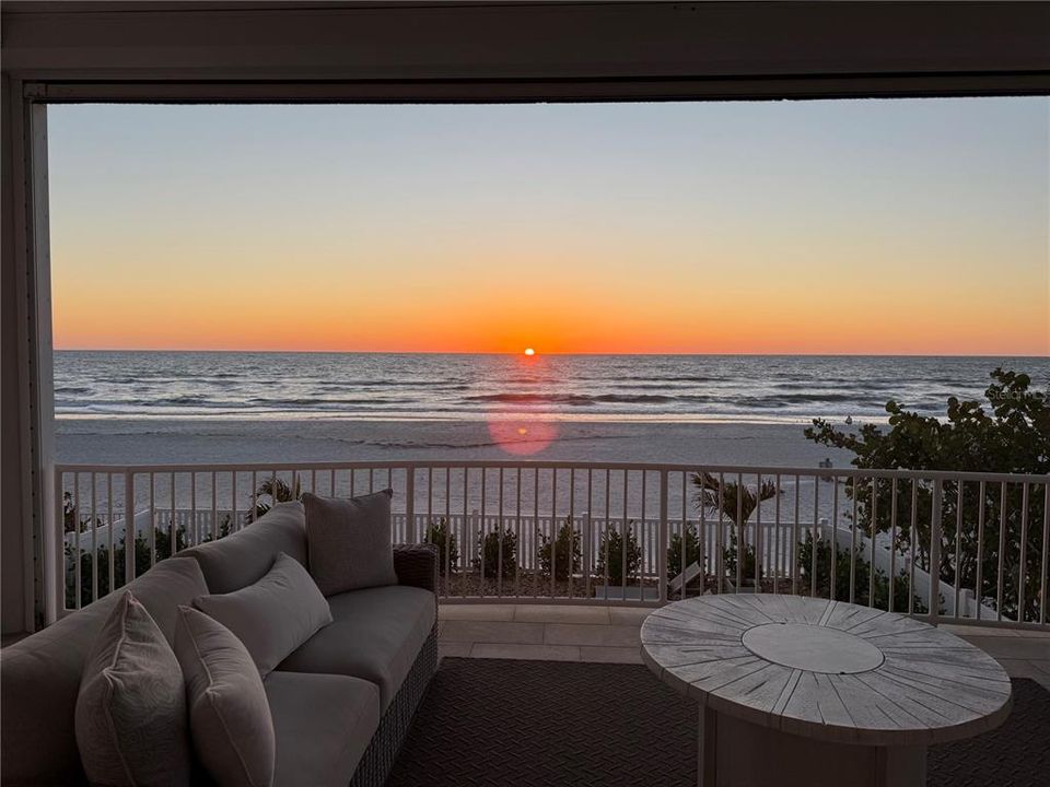 For Sale: $6,999,000 (4 beds, 4 baths, 4490 Square Feet)