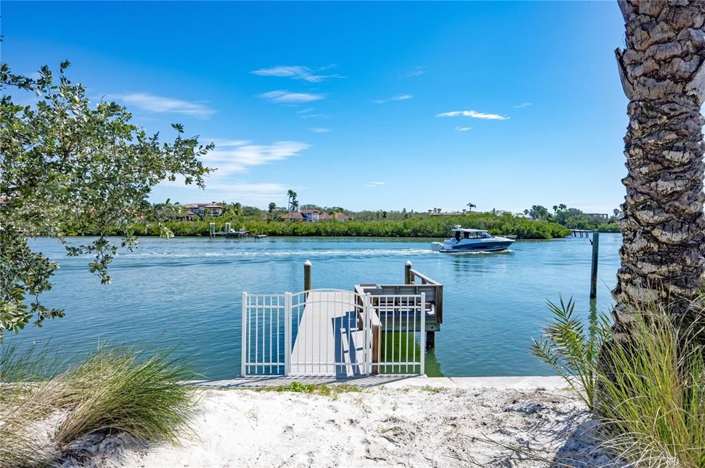 For Sale: $6,999,000 (4 beds, 4 baths, 4490 Square Feet)