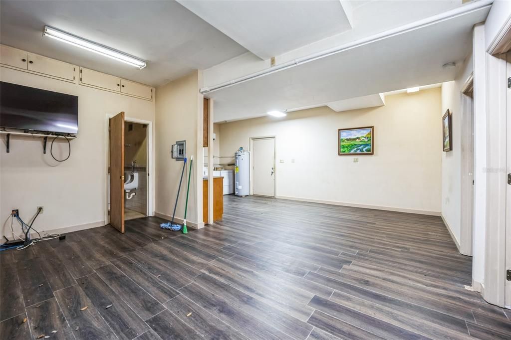 На продажу: $275,000 (2 спален, 2 ванн, 1728 Квадратных фут)