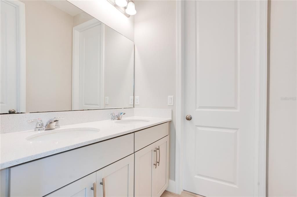 For Sale: $1,299,900 (6 beds, 4 baths, 4058 Square Feet)