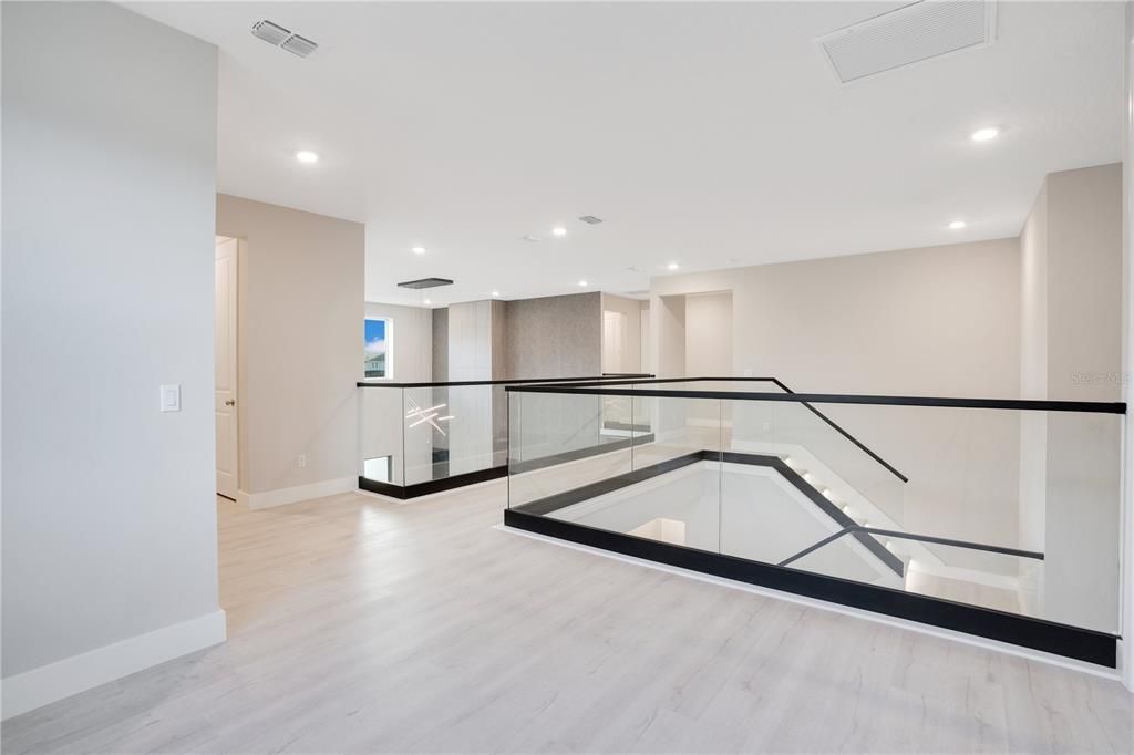 For Sale: $1,299,900 (6 beds, 4 baths, 4058 Square Feet)