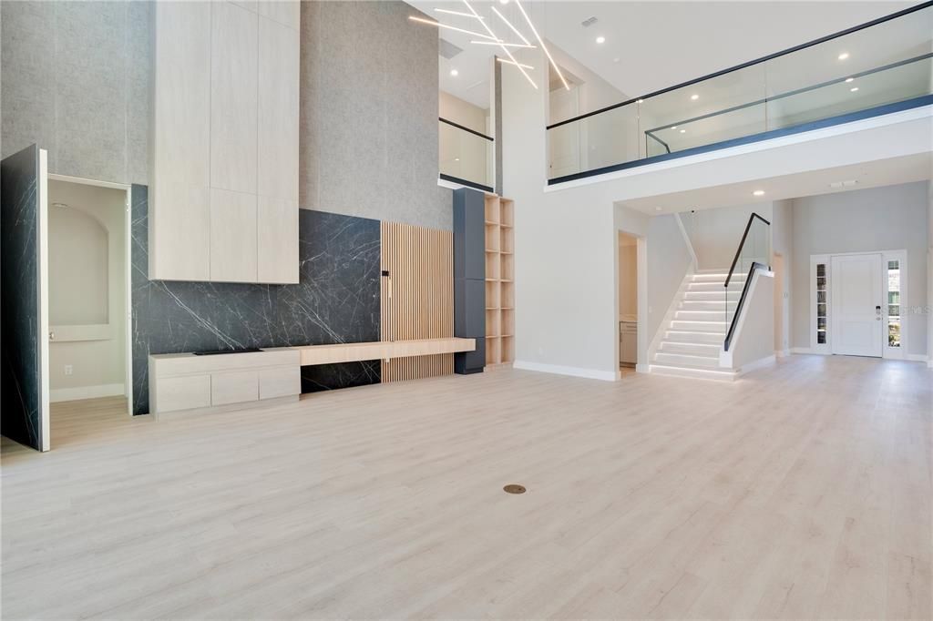 For Sale: $1,299,900 (6 beds, 4 baths, 4058 Square Feet)