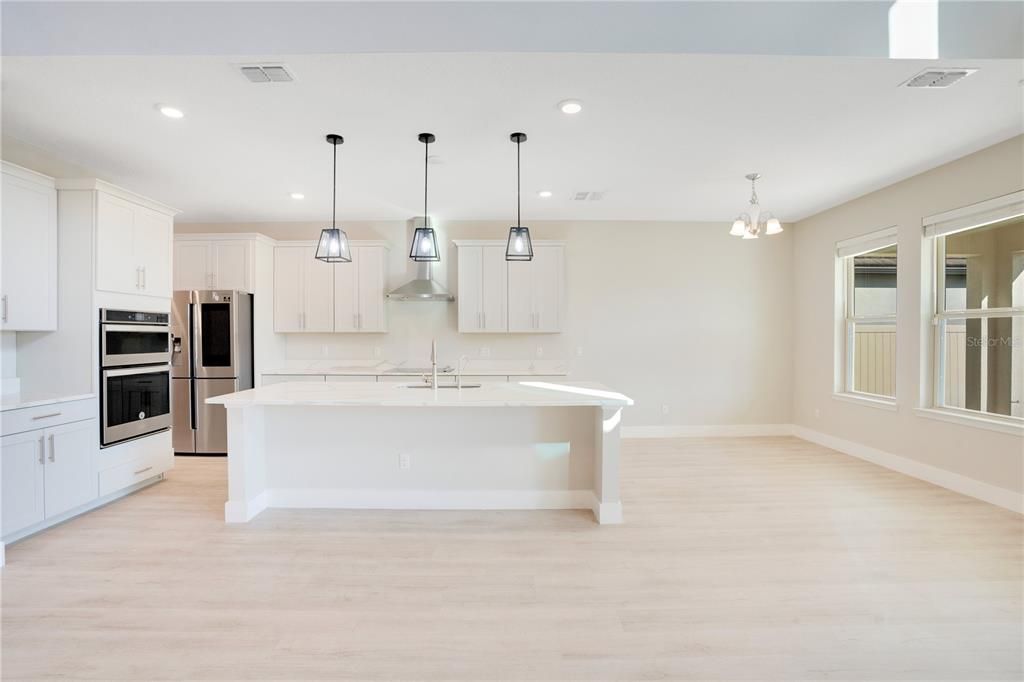 For Sale: $1,299,900 (6 beds, 4 baths, 4058 Square Feet)