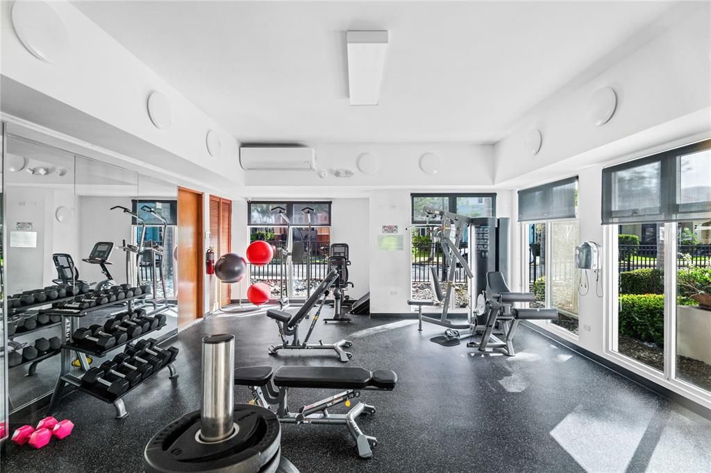 待售: $1,175,000 (4 贝兹, 3 浴室, 4382 平方英尺)