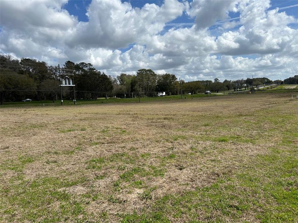 En Venta: $999,000 (10.01 acres)