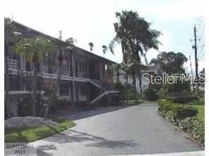 For Sale: $85,900 (1 beds, 1 baths, 560 Square Feet)
