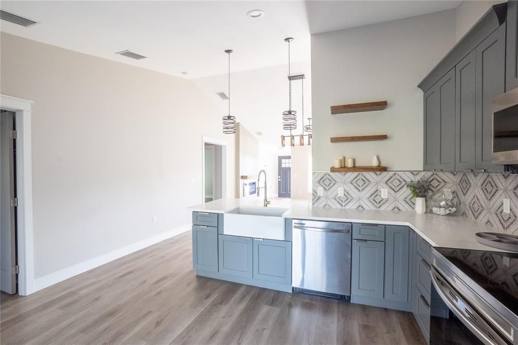 For Sale: $609,900 (0 beds, 0 baths, 2614 Square Feet)