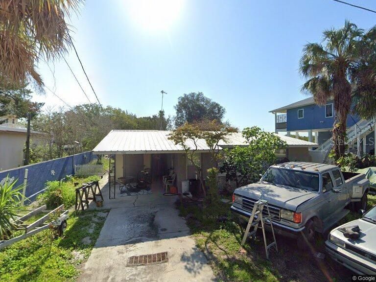 Recently Sold: $164,000 (2 beds, 1 baths, 1116 Square Feet)