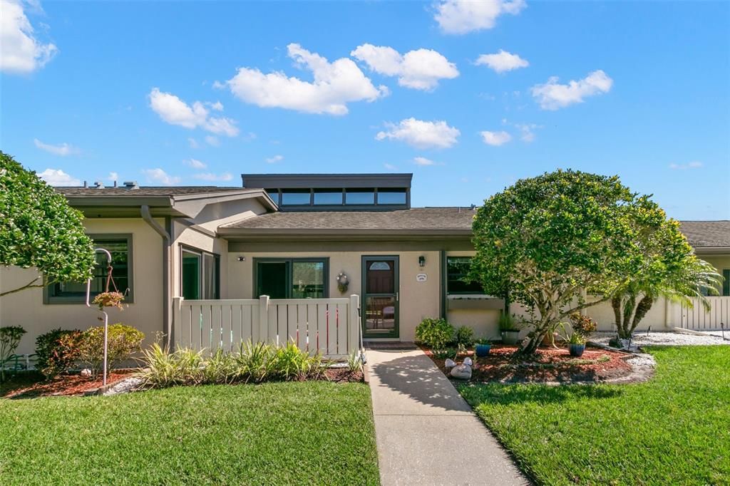 Recently Sold: $389,900 (3 beds, 2 baths, 1445 Square Feet)