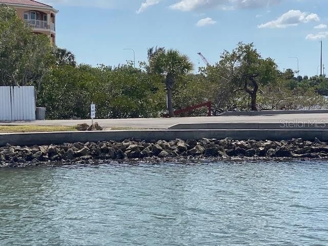 出租: $1,550 (1 贝兹, 1 浴室, 800 平方英尺)