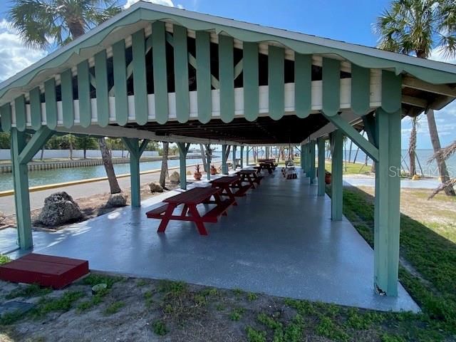 出租: $1,550 (1 贝兹, 1 浴室, 800 平方英尺)