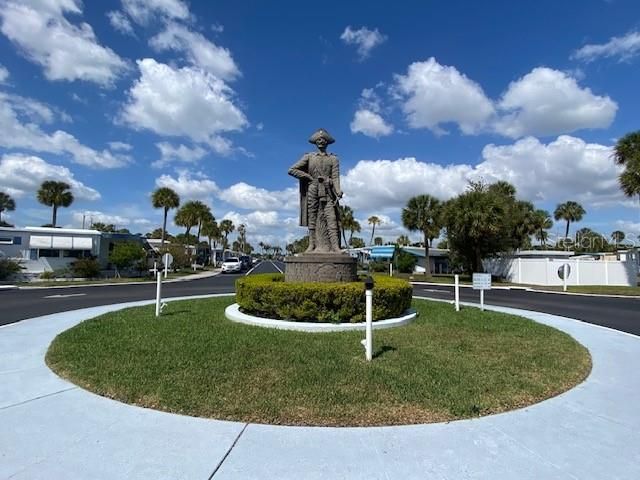 出租: $1,550 (1 贝兹, 1 浴室, 800 平方英尺)