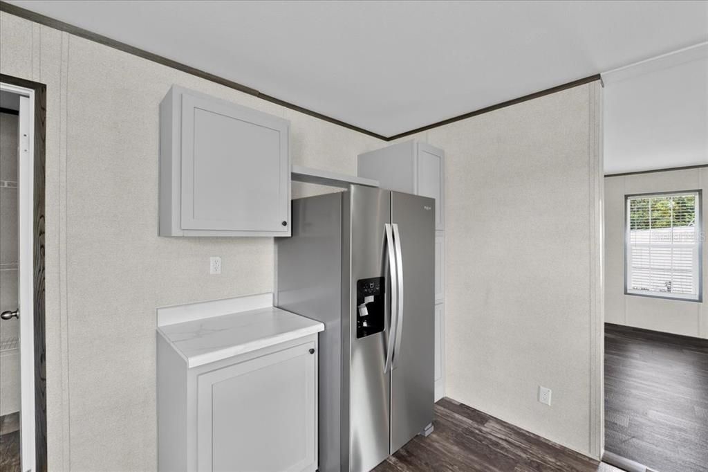 На продажу: $218,500 (3 спален, 2 ванн, 1493 Квадратных фут)