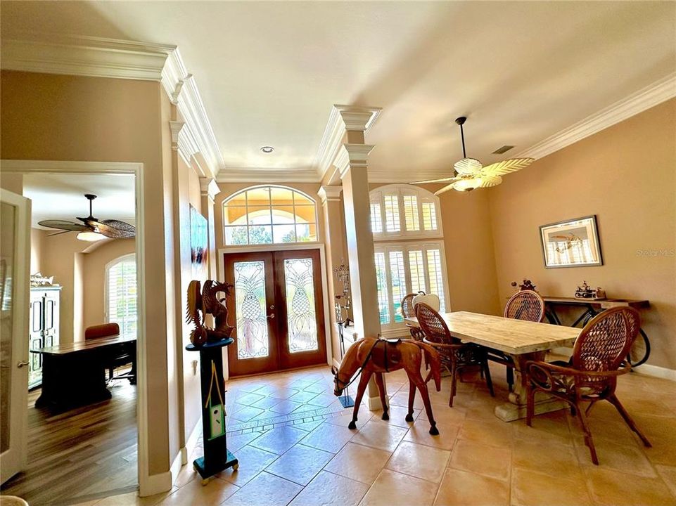 合同活跃: $865,000 (5 贝兹, 3 浴室, 3019 平方英尺)