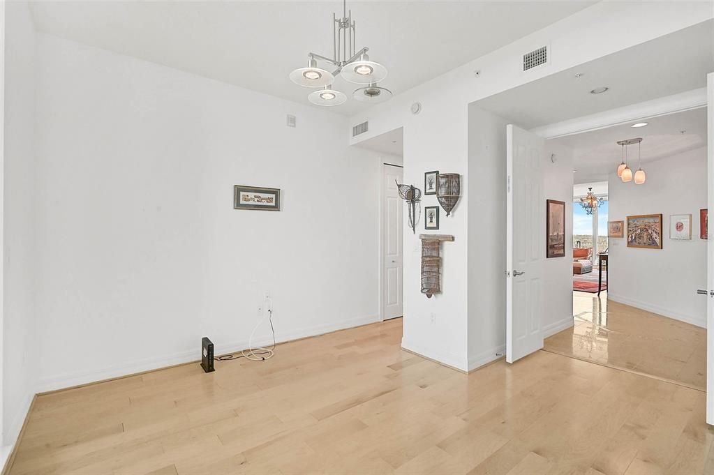 For Sale: $1,395,000 (3 beds, 3 baths, 2545 Square Feet)