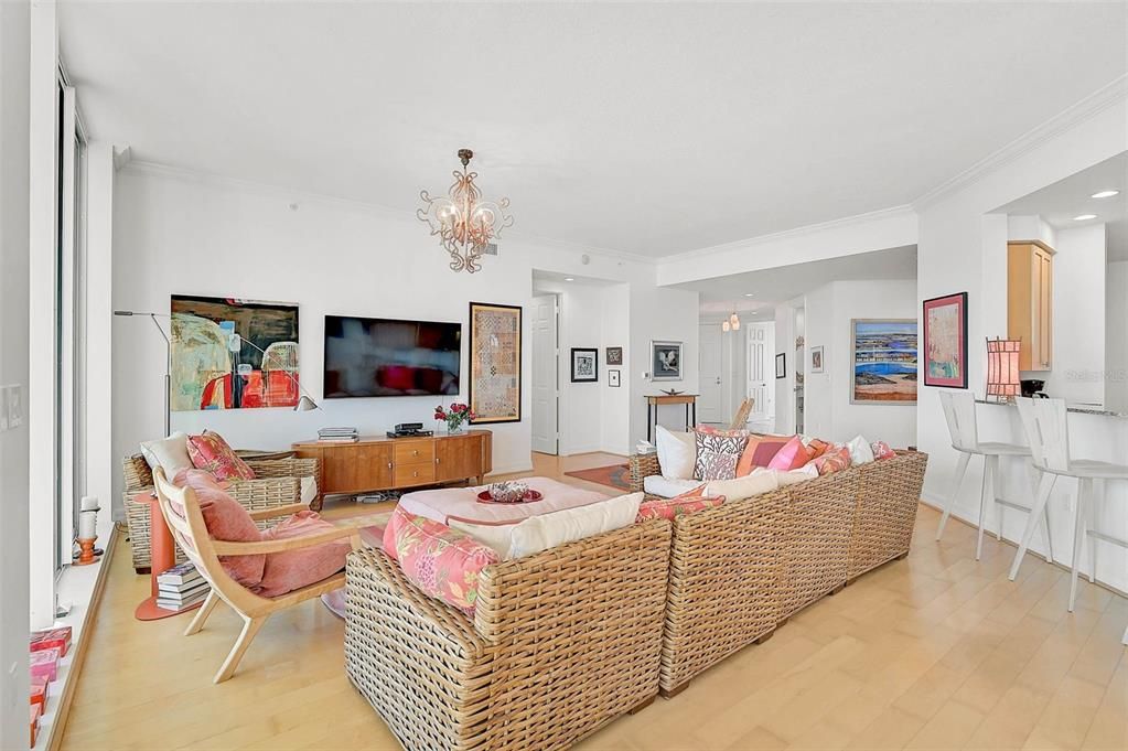 For Sale: $1,395,000 (3 beds, 3 baths, 2545 Square Feet)