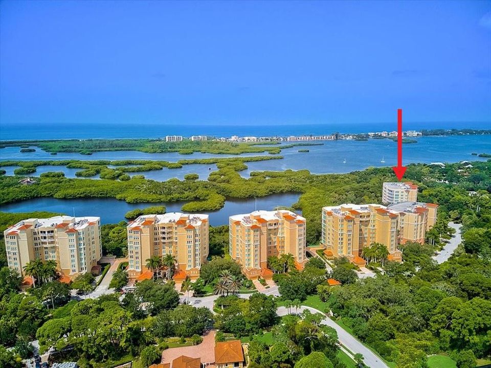 For Sale: $1,395,000 (3 beds, 3 baths, 2545 Square Feet)