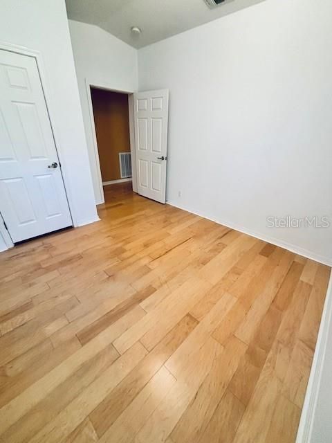 На продажу: $255,900 (3 спален, 2 ванн, 1710 Квадратных фут)