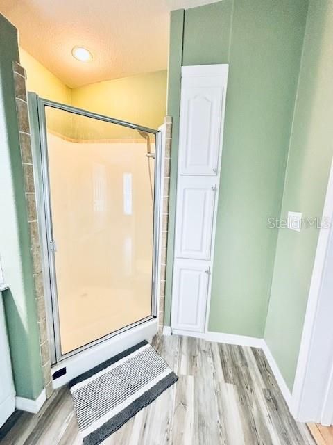 На продажу: $255,900 (3 спален, 2 ванн, 1710 Квадратных фут)