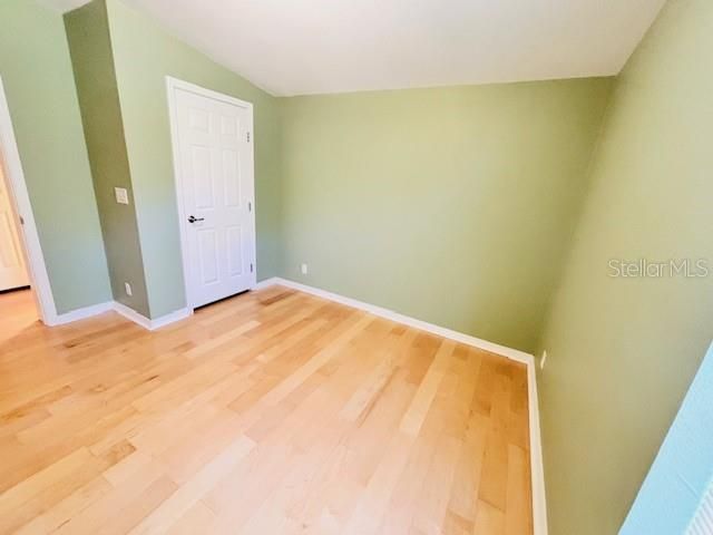 На продажу: $255,900 (3 спален, 2 ванн, 1710 Квадратных фут)